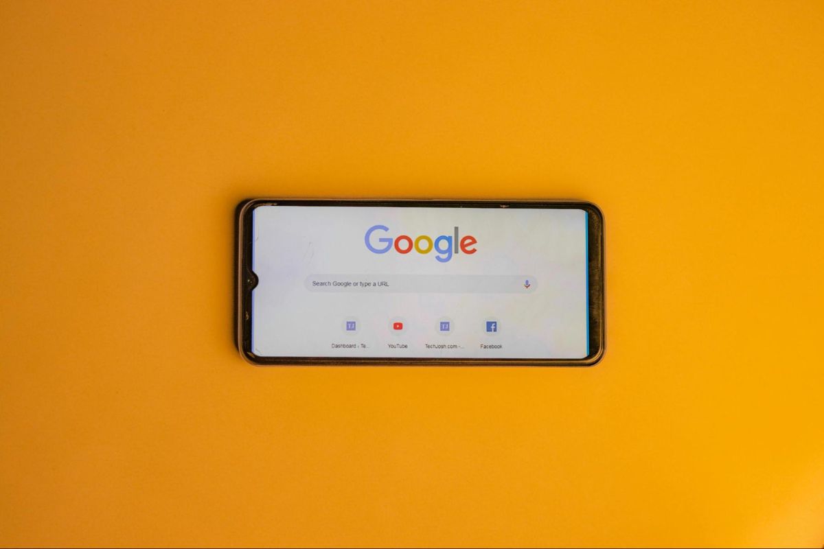 Vyhledávání Google v mobilním telefonu