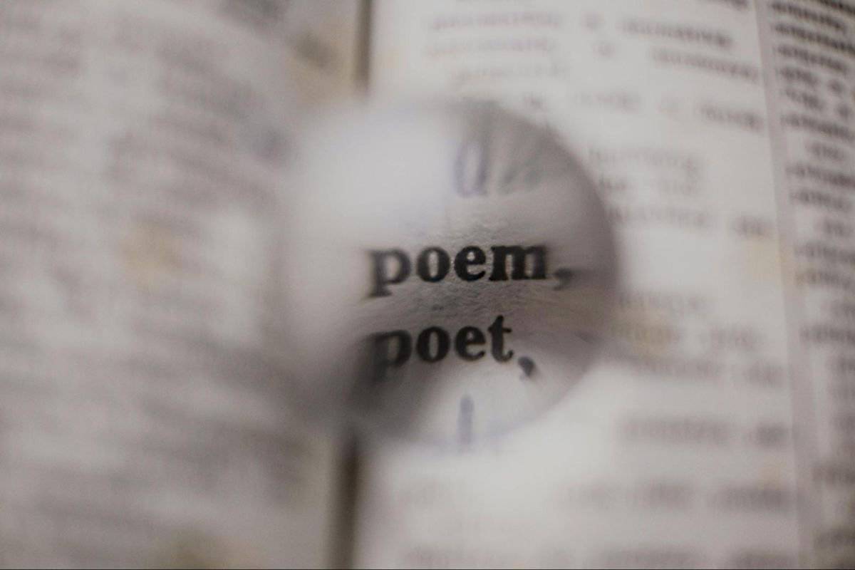 O melhor gerador de poemas de IA: As 5 melhores escolhas para 2024