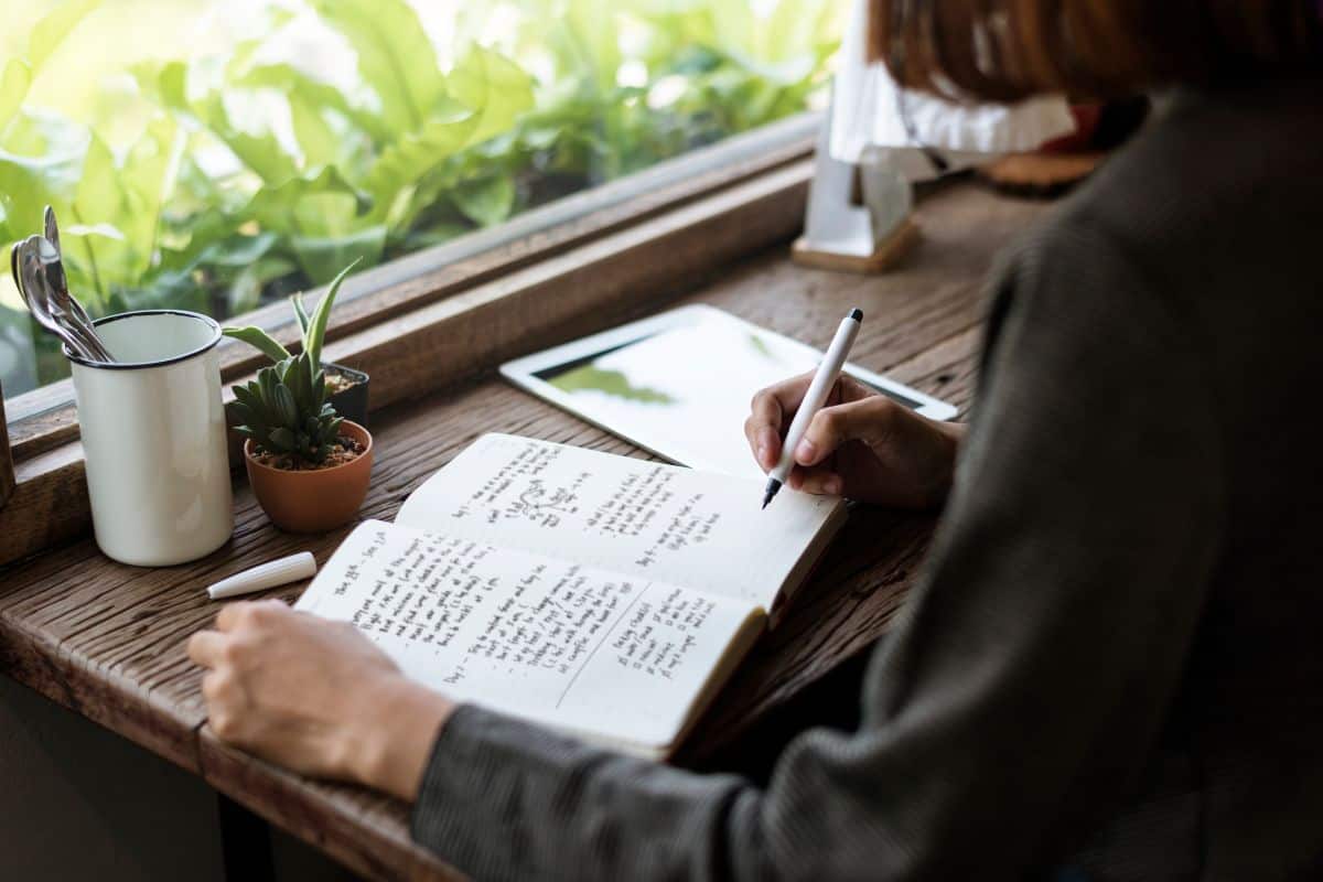 Typeset AI Review: Does It Simplify Content Creation Effectively?