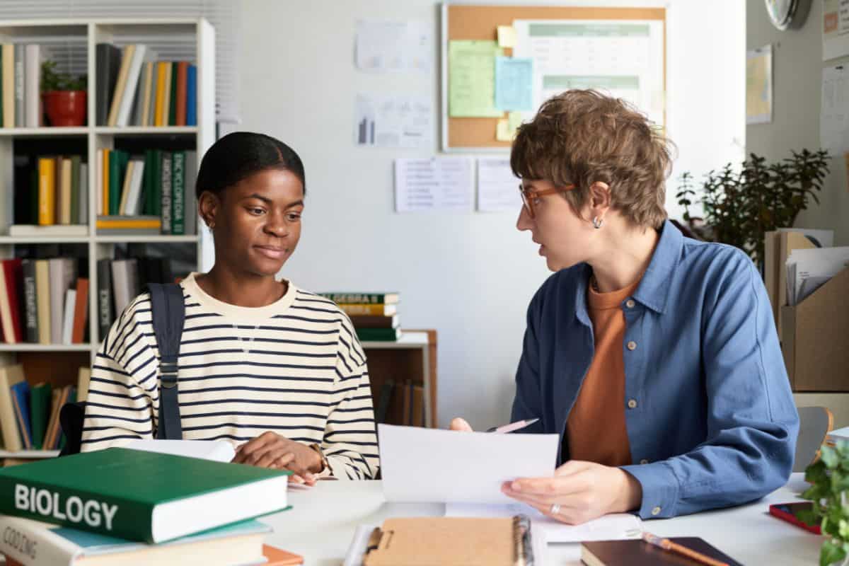 Discussing academic progress in educational setting