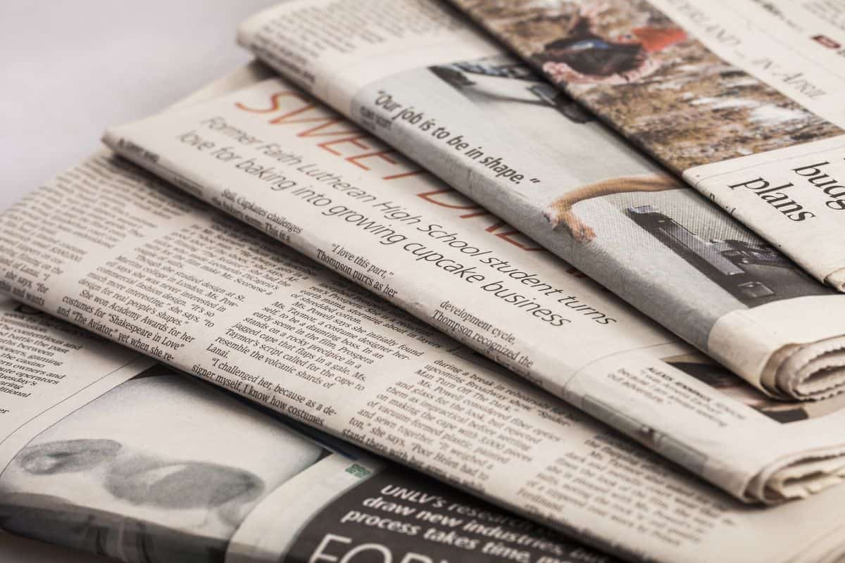 What Is a Headline? Meaning, Examples & How to Write One