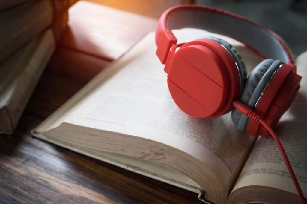 ChatGPT può trascrivere file o registrazioni audio? chatgpt può trascrivere l'audio?