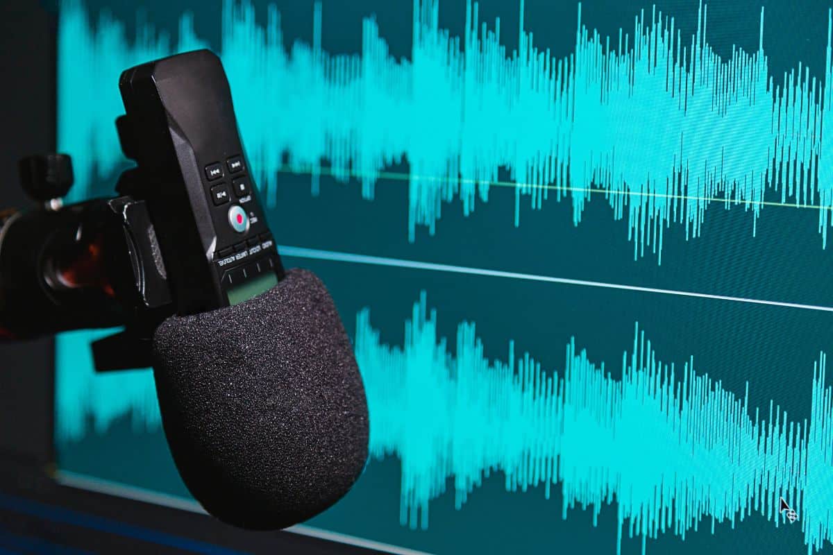 Recorder in audio recording studio audio editing soundtracks