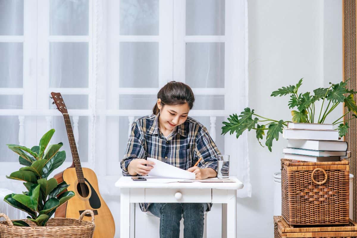 Qu'est-ce qu'un pronom sujet ? Guide grammatical + exemples