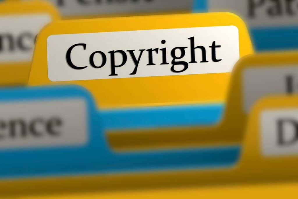 File folder with copyright tab