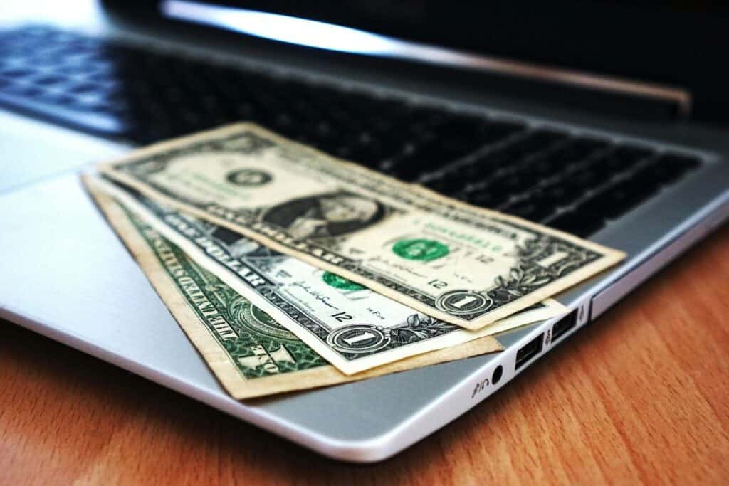 1 banconota da un dollaro USA