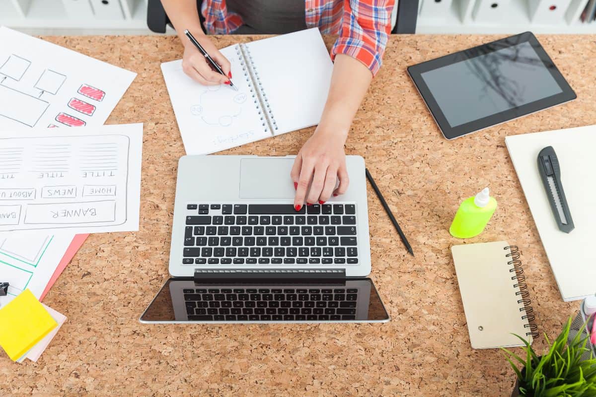 Πώς να χρησιμοποιήσετε αποτελεσματικά τον AI Plagiarism Checker