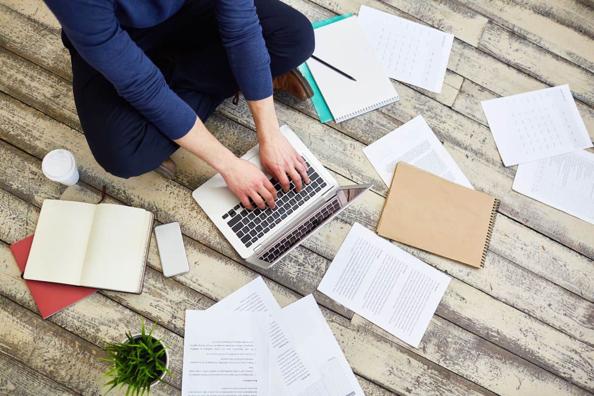 Огляд програми перевірки плагіату SafeAssign: чи є вона надійною?