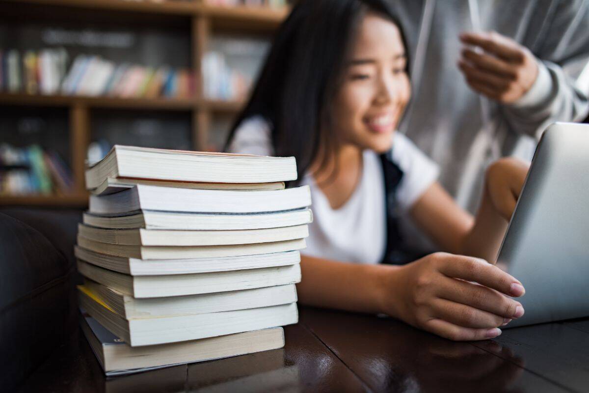 Vår ärliga recension av Paperpal AI: Fördelar, nackdelar och verkliga resultat