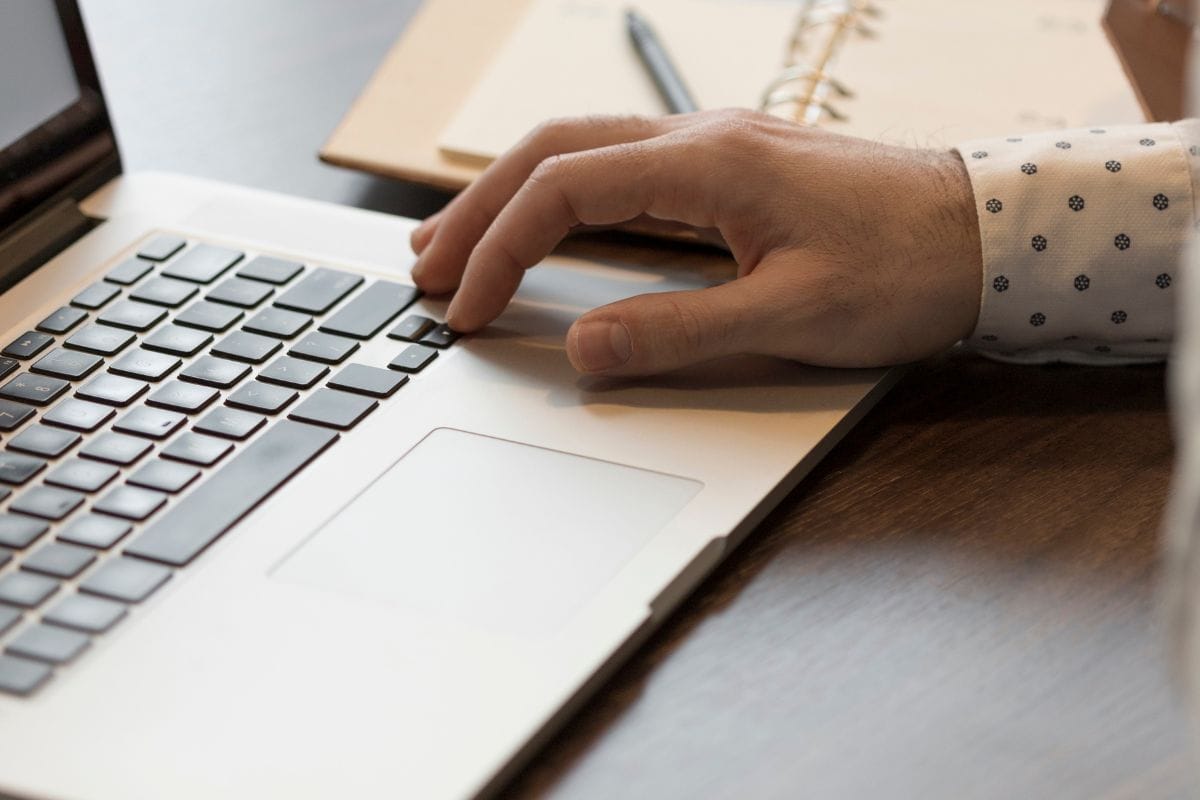 Обзор GPTHuman AI: может ли он обмануть детекторы искусственного интеллекта?