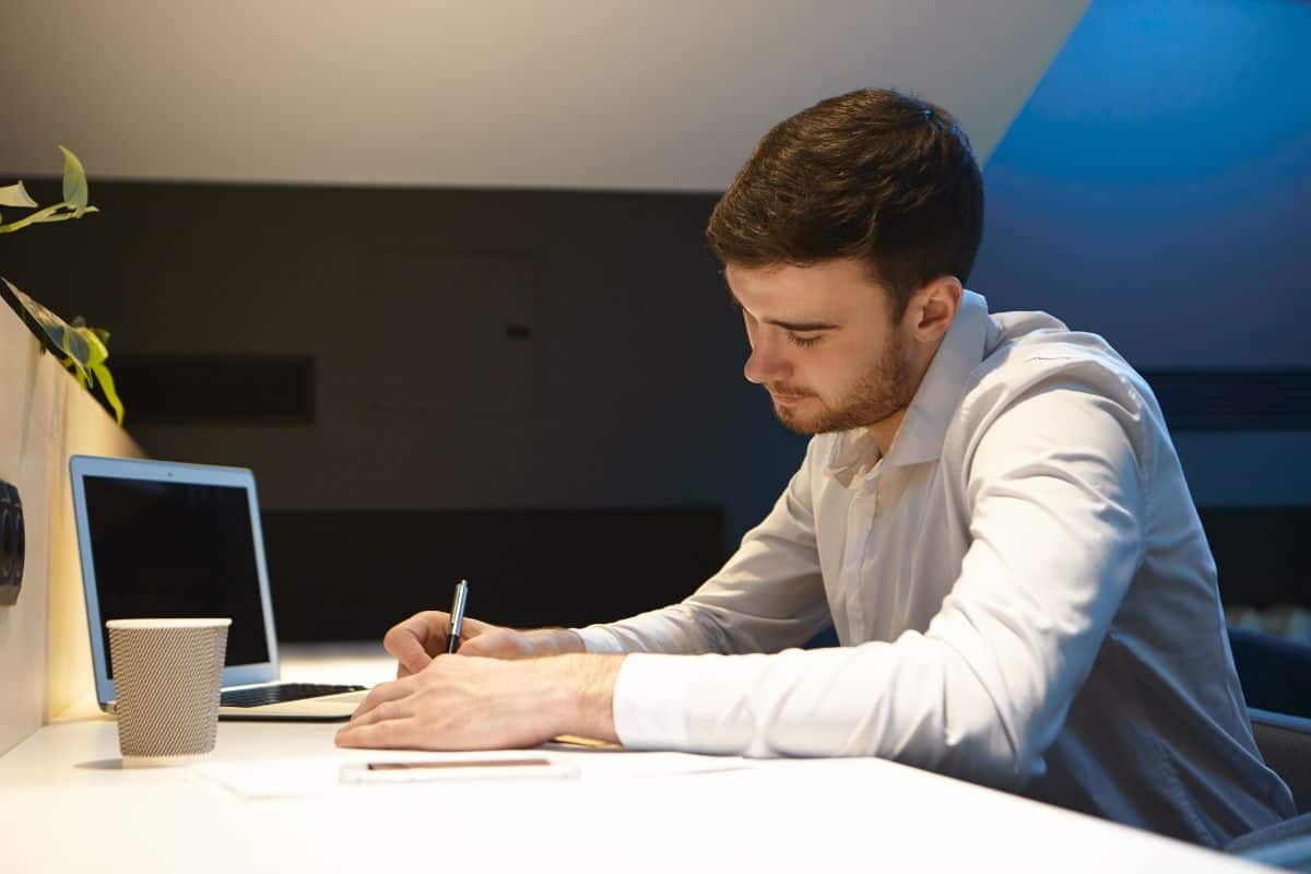 Обзор AI Detector Pro: преимущества, недостатки и точность