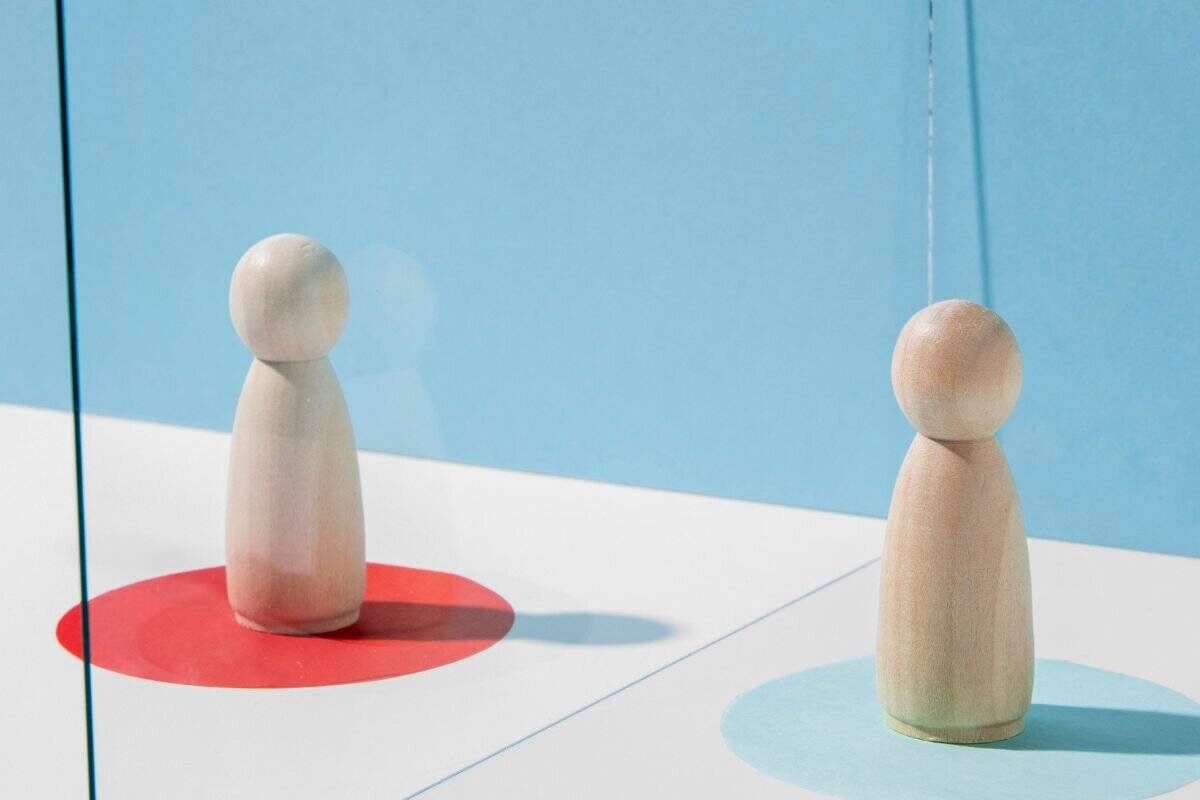 Επεξήγηση της μεροληψίας αγκύρωσης: Αγκυλώσεις: Σημασία, Παραδείγματα & Συμβουλές