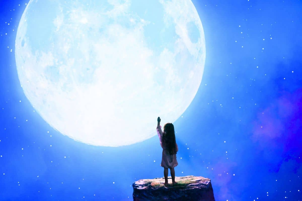 Moon 38