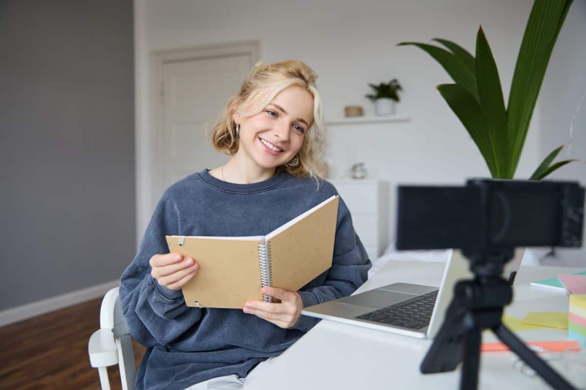 Органічний трафік з відео-транскриптами: Повний посібник