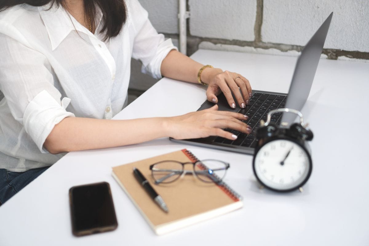 Os 10 melhores empregos de meio período para estudantes e iniciantes