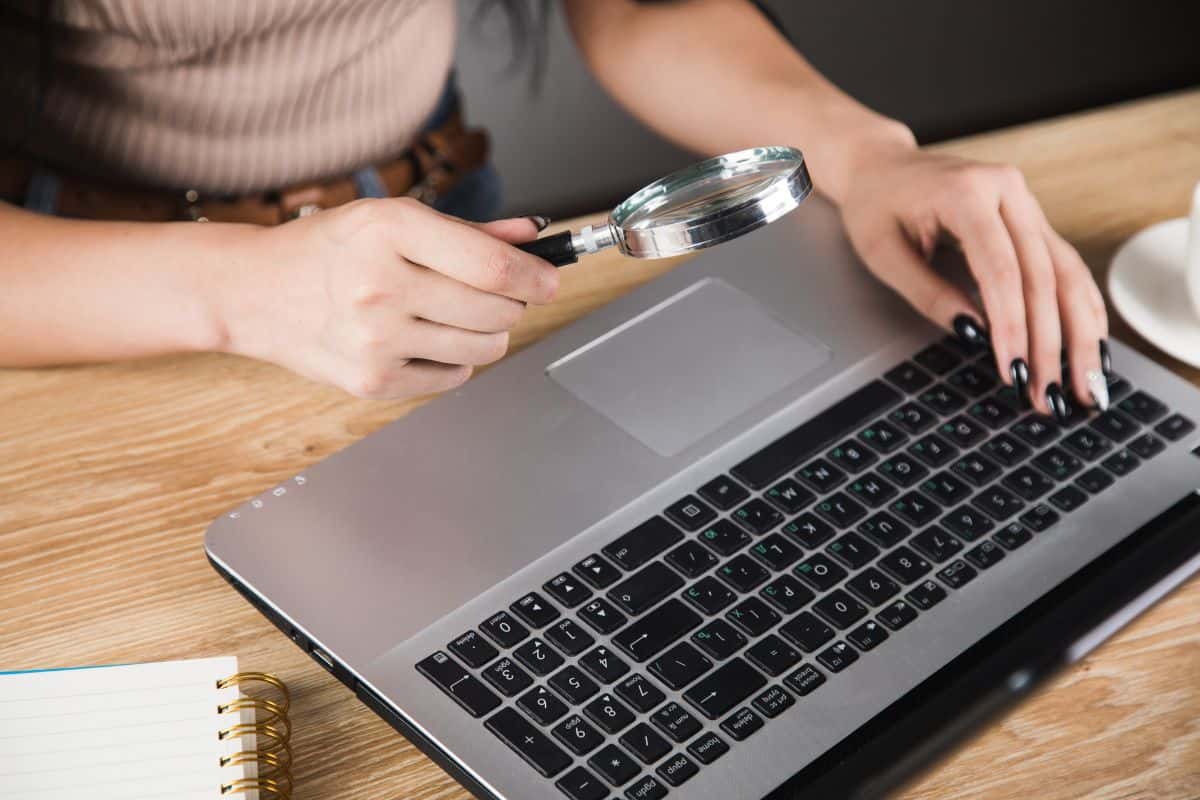 Top 10 καλύτεροι ανιχνευτές περιεχομένου AI: Πόσο ακριβείς είναι;