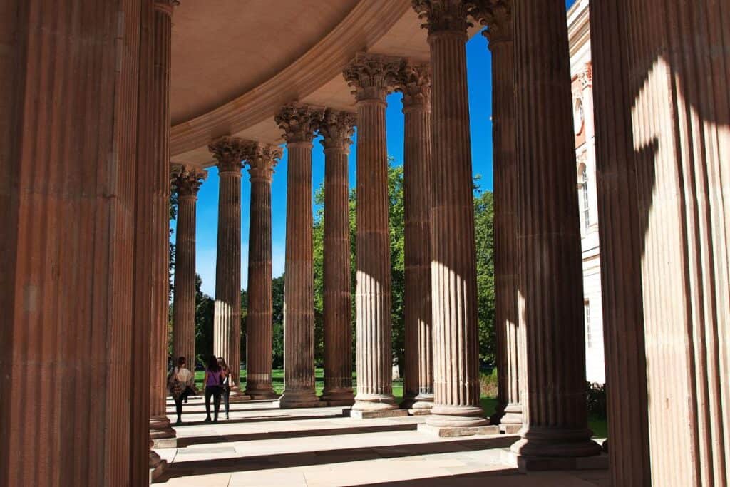 What Is the Difference Between Row and Column? 5 Vintage potsdam palace, berlin, germany