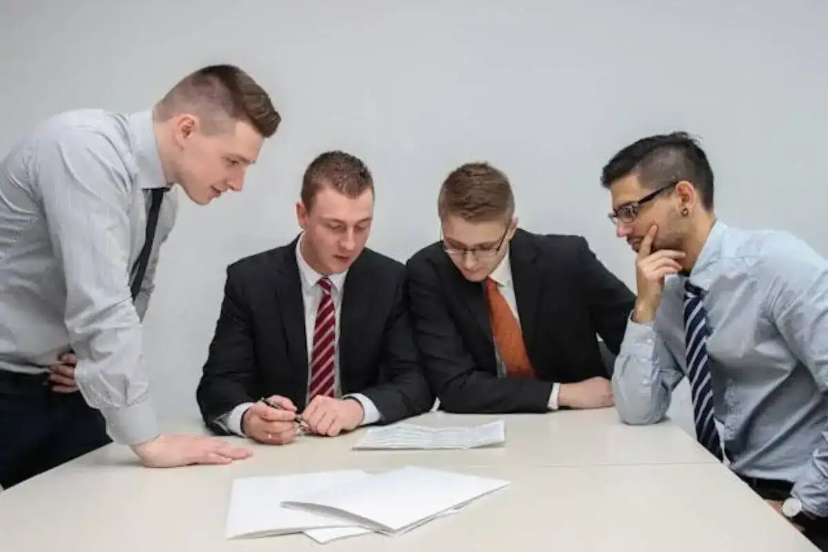 Come entrare nella consulenza: Passi, competenze e suggerimenti