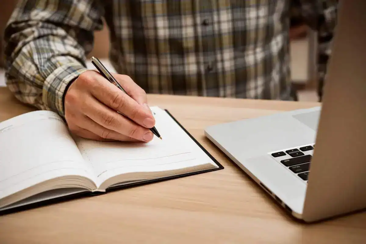 Análise do Writercom AI Detector: qual é a sua precisão em 2025?