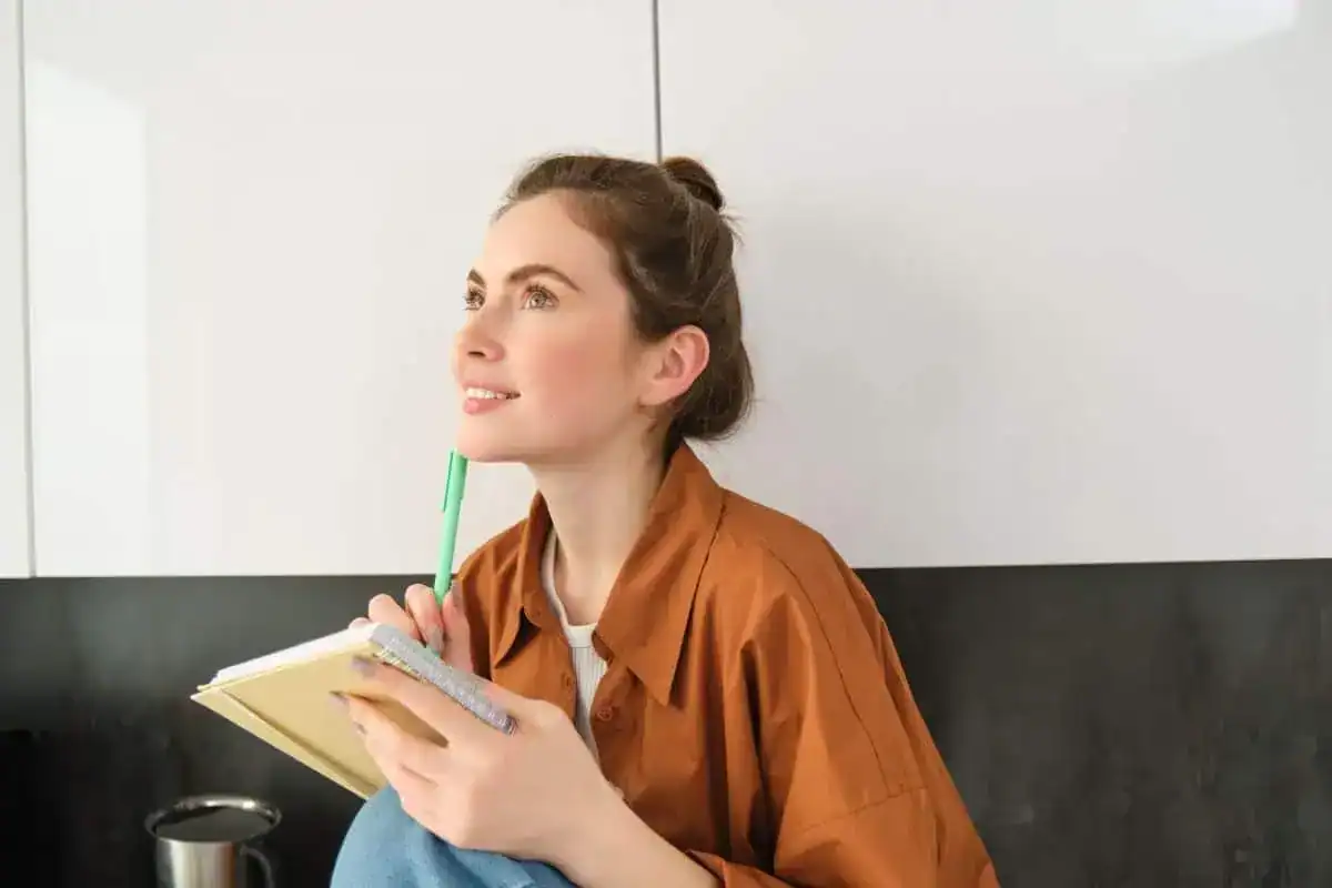 Cosa sono gli aggettivi positivi? Imparare con gli esempi