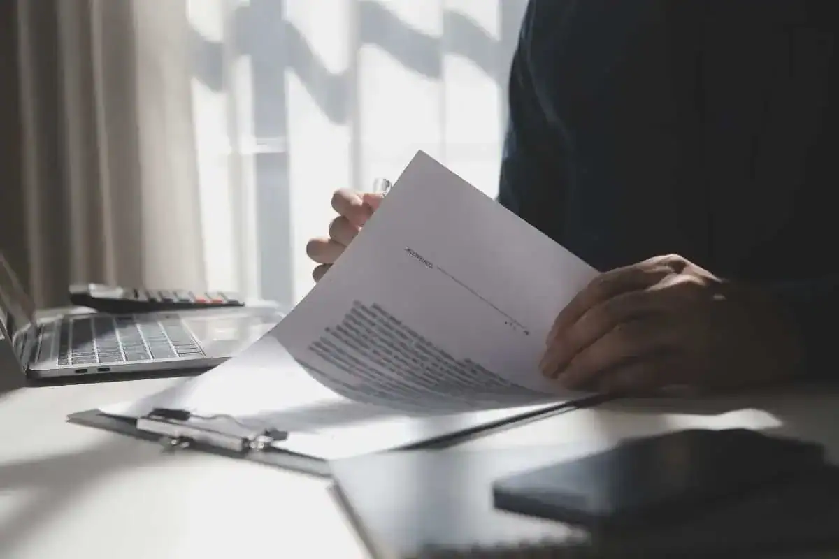 How to Format a Cover Letter: Easy Guide (With Templates)
